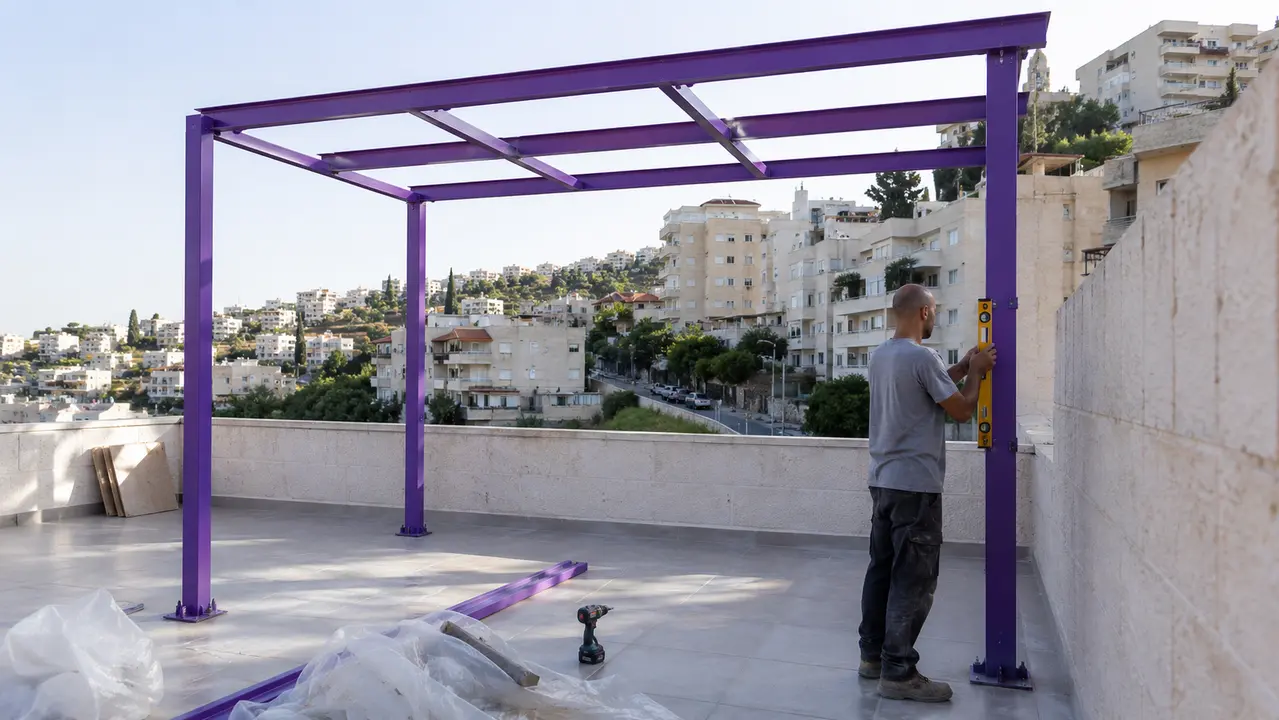 בניית פרגולה מהתכנון ועד הגימור